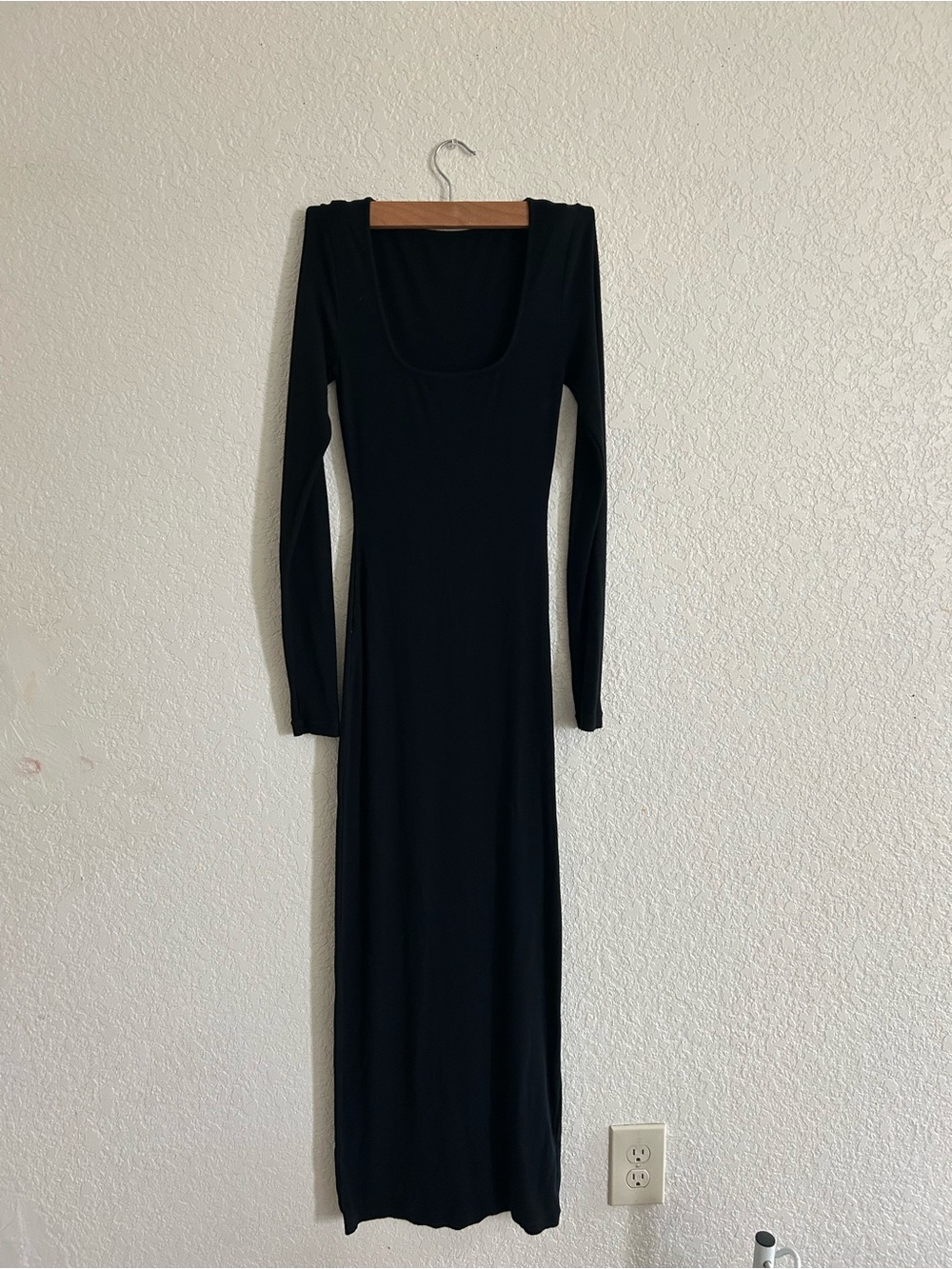 Black Long-Sleeve Maxi Dress with Scoop Neck